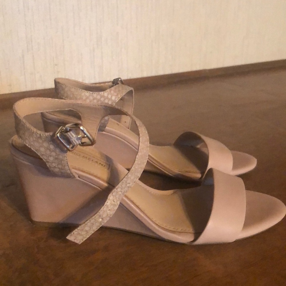 Antonio Melani wedges